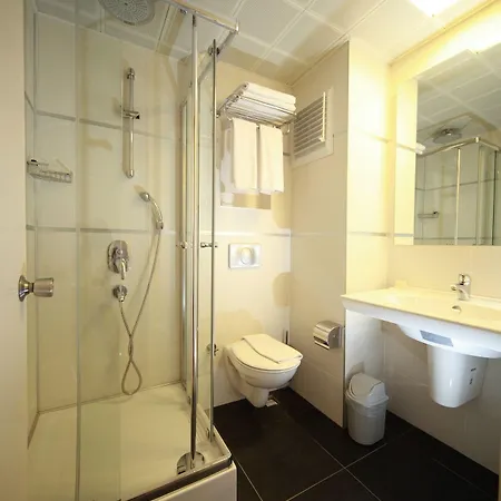 Faros Grand Hotel 3*