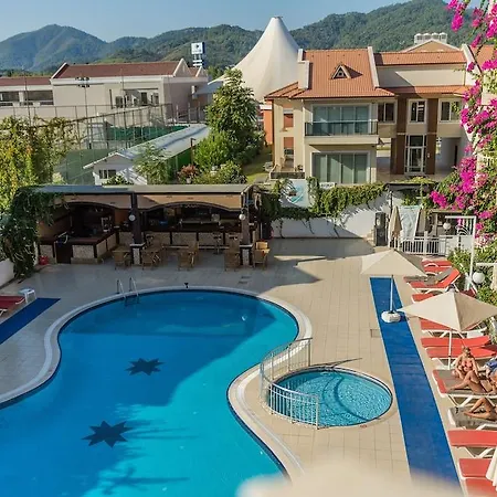 Hotel Faros Grand 3*