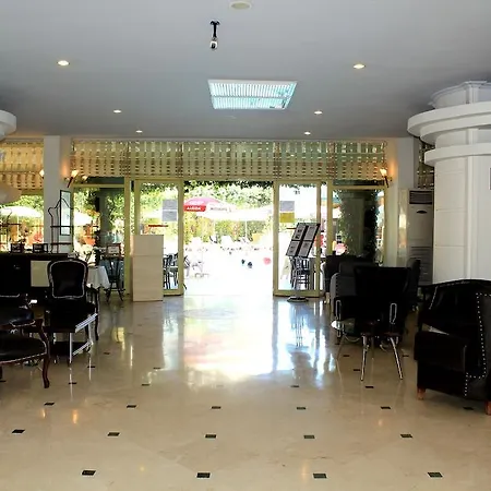 Faros Grand